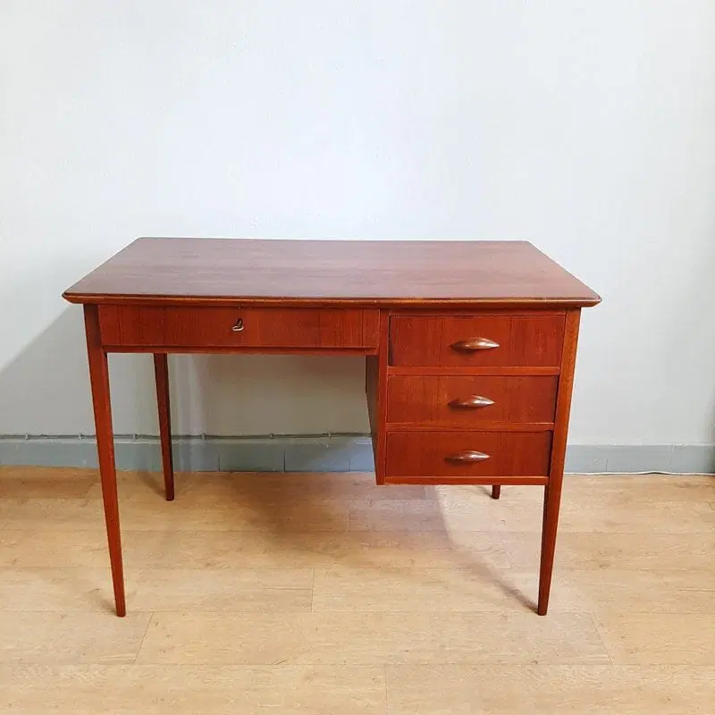 Piccolo scrittoio scrivania in teak , design nordico , originale degli anni ’60 - immagine 2