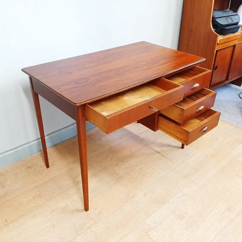 Piccolo scrittoio scrivania in teak , design nordico , originale degli anni ’60 - immagine 6