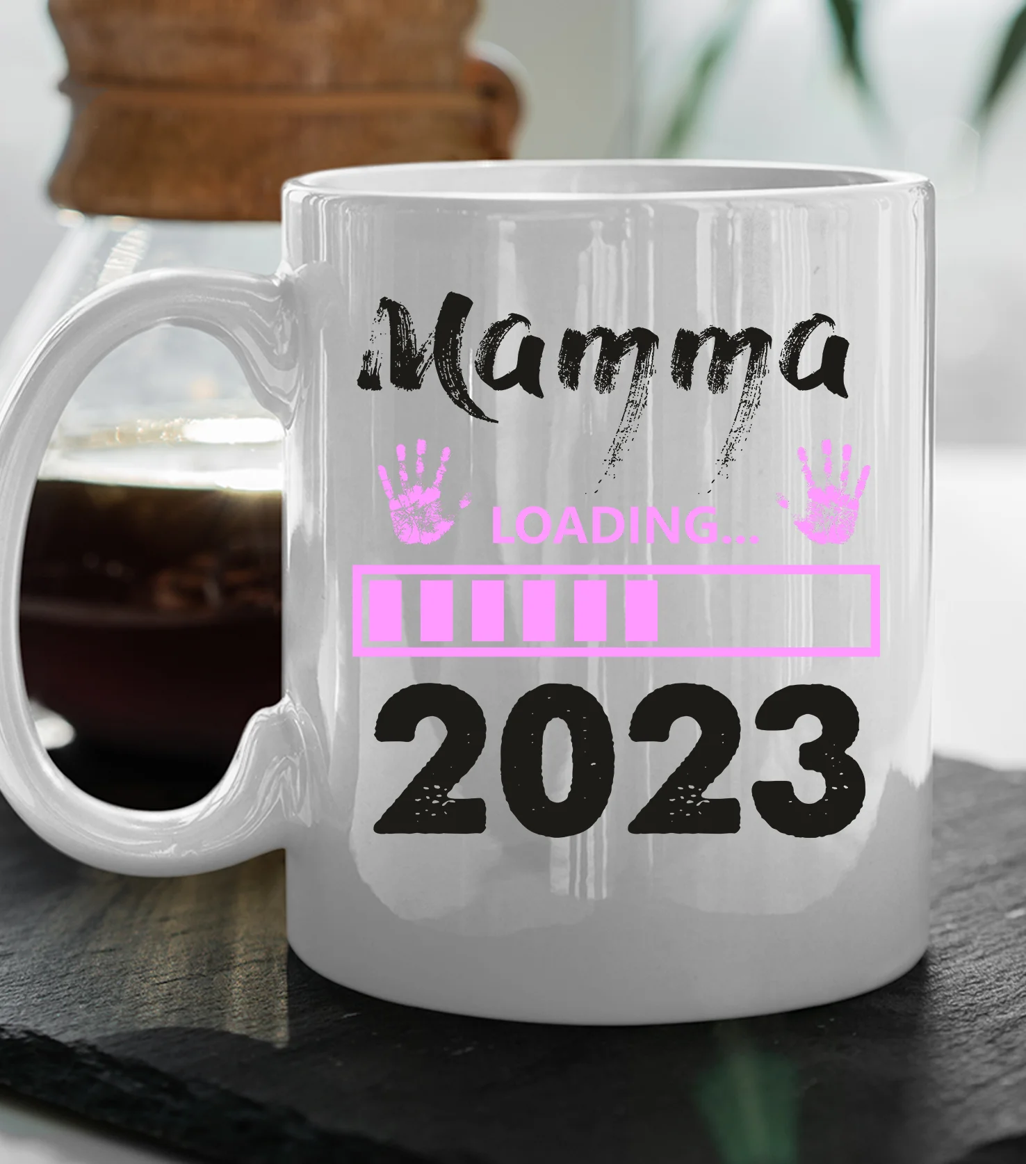 Tazza Mamma Femminuccia Festa della Mamma Loading 2023 Regalo Mamma - immagine 2