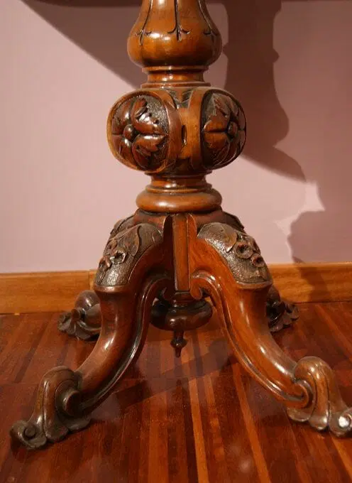 Tavolino da gioco irlandese in radica di noce del 1800 - immagine 4