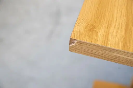 Tavolo anni 70 con piano in laminato di rovere - immagine 8