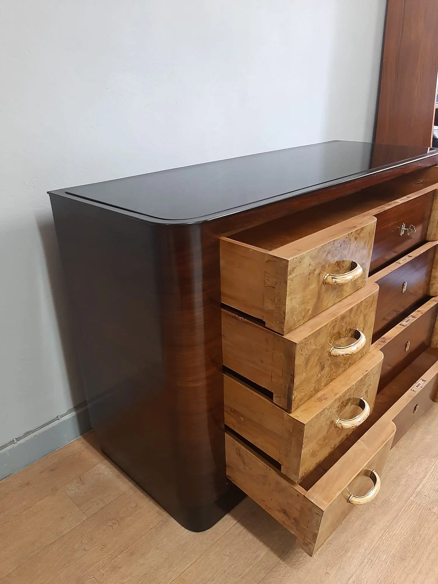 Bellissimo comò art deco razionalista in radica chiara e palissandro anni 1940 - immagine 8