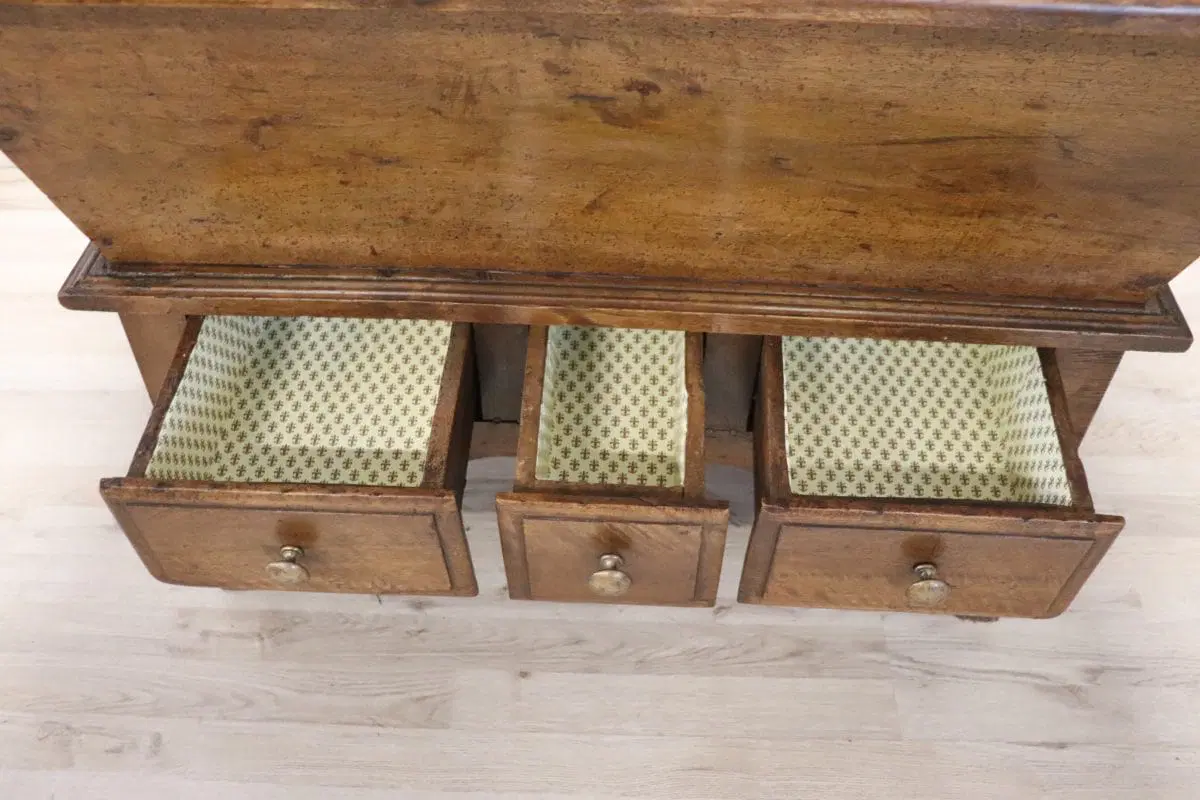 Antica madia in pioppo massello restaurata, secolo XIX - immagine 3