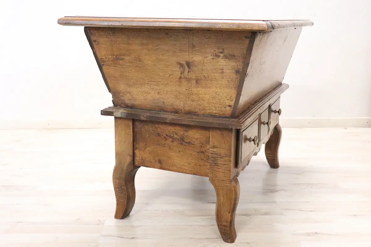 Antica madia in pioppo massello restaurata, secolo XIX - immagine 4