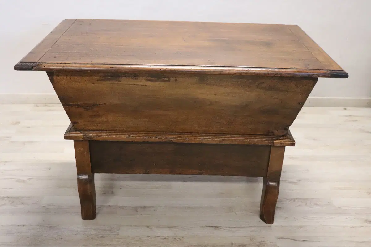 Antica madia in pioppo massello restaurata, secolo XIX - immagine 6