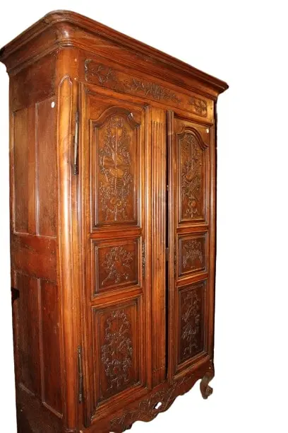Armadio francese del ‘700 in stile Provenzale – Noce massello con ricchi intagli - immagine 6