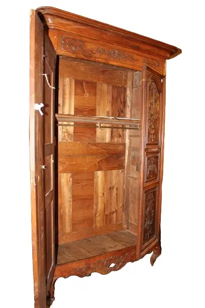 Armadio francese del ‘700 in stile Provenzale – Noce massello con ricchi intagli - immagine 7