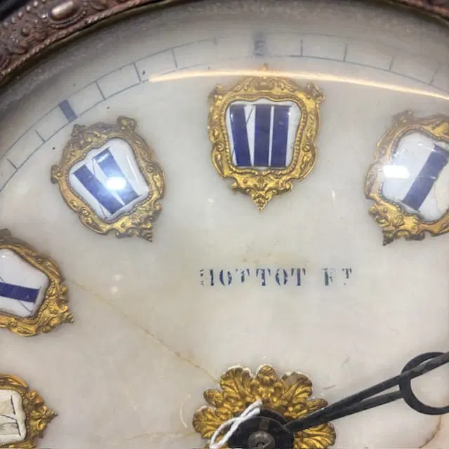 Antico Orologio da parete “Occhio di bue “noce e palissandro , 1850 HOTTOT quadrante in marmo e numeri dipinti . - immagine 4