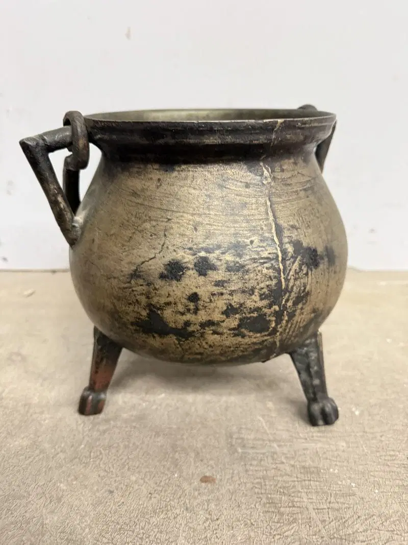 Antico paiolo tre piedi XVIII sec, - immagine 4