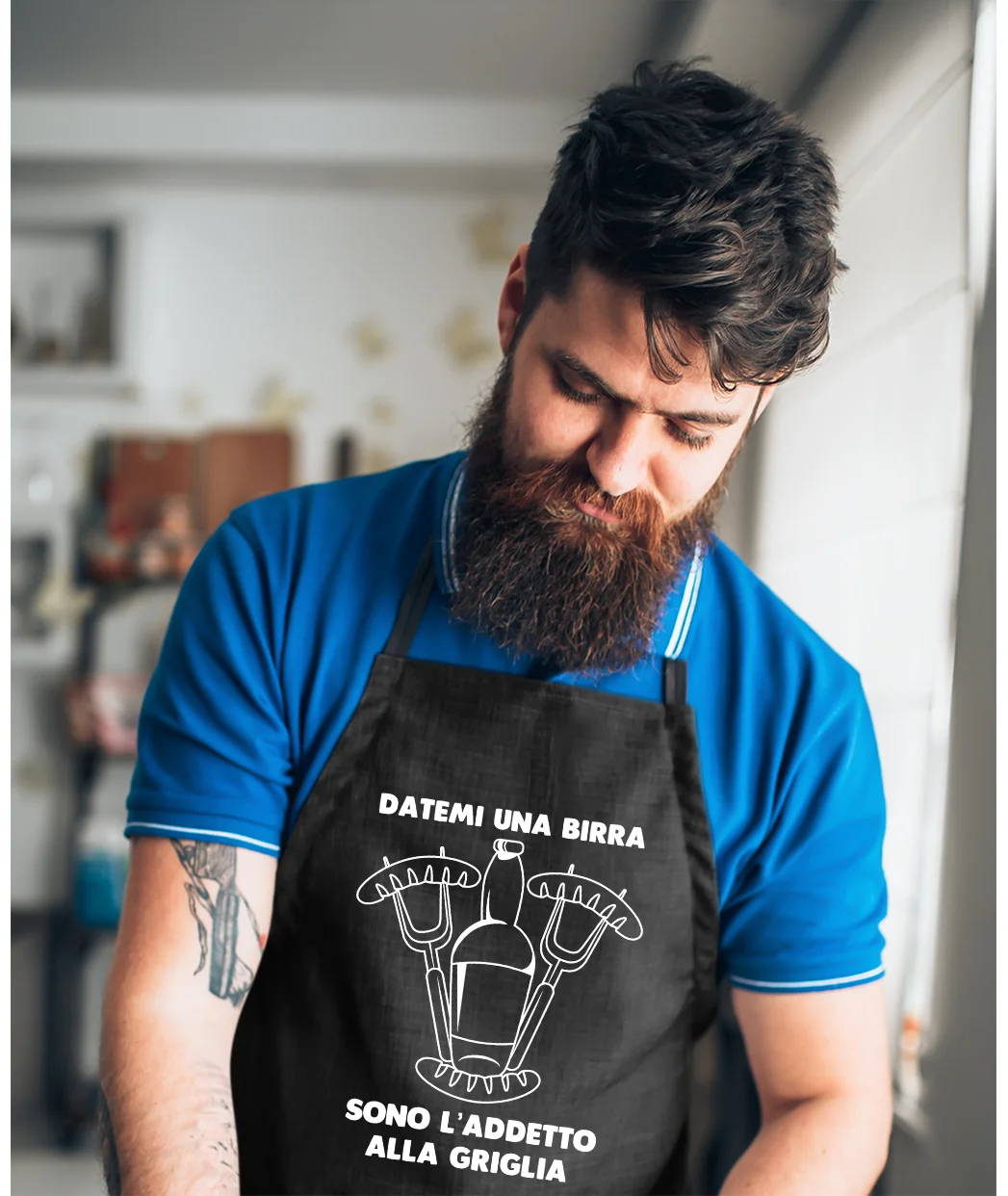 Grembiule da cucina divertenti Datemi una birra, sono l’addetto alla griglia Idea Regalo BBQ Barbecue Serial Griller Birra Chef Cuoco - immagine 3