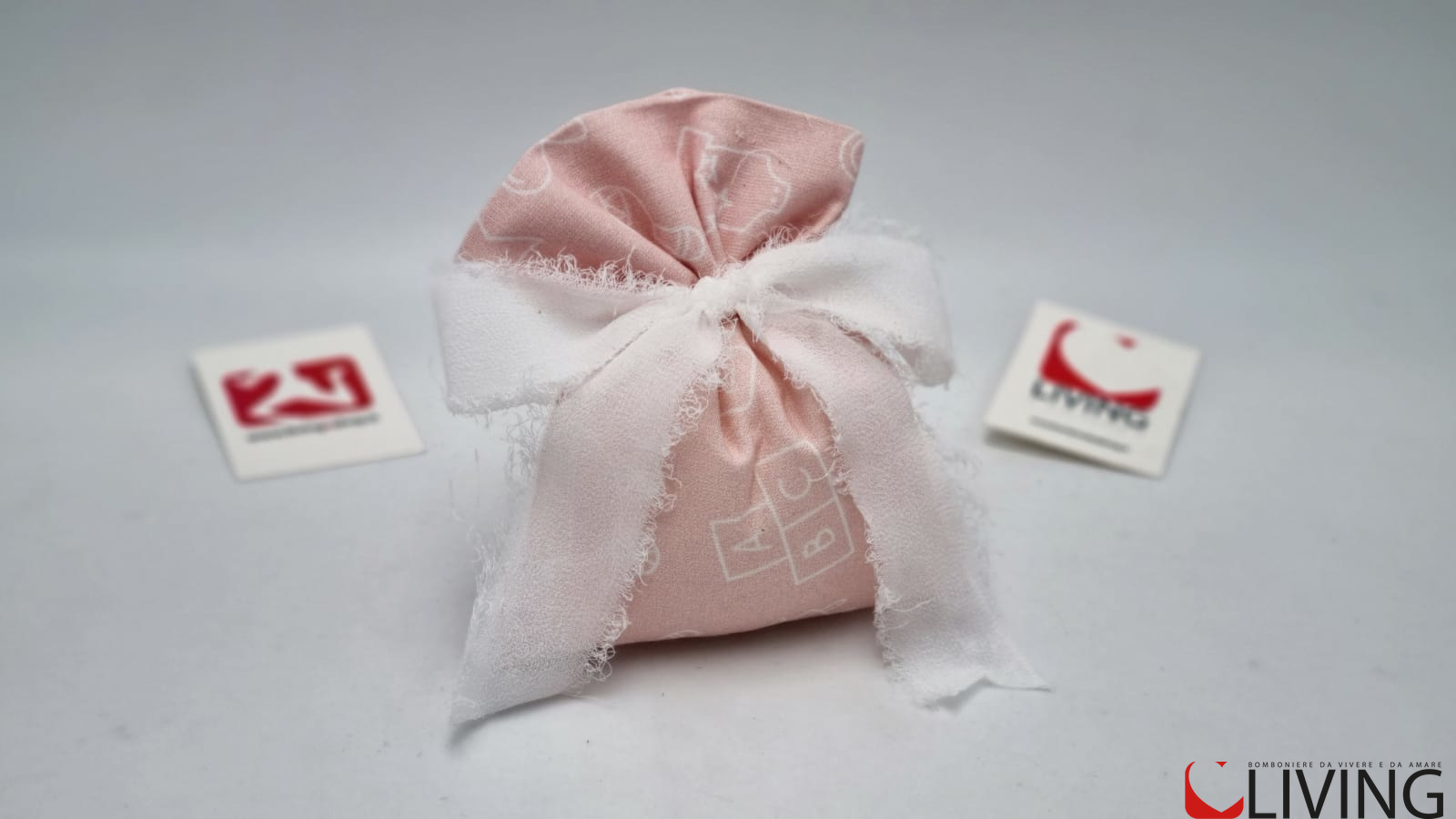 Sacchetto retto portaconfetti in tessuto rosa linea Baby Dreams - immagine 2